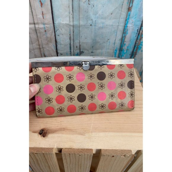 No brand / Not sure Wallet Polka Dots and Flowers Clasp Closure  Standard Pink a - Picture 1 of 3